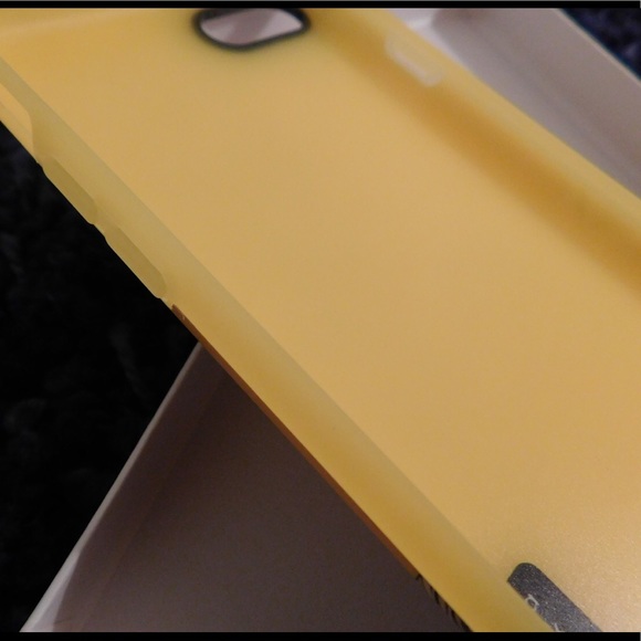 Floral iPhone 7 Case! - Picture 5 of 5